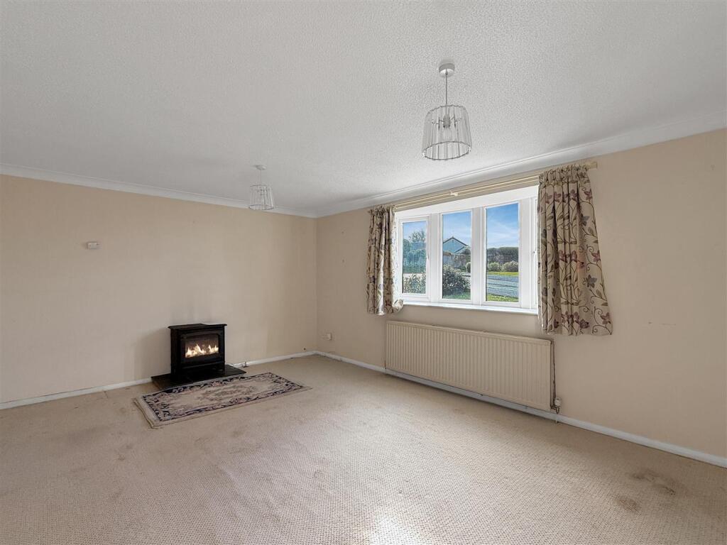 House in Torridge, Diddywells, Northam - More