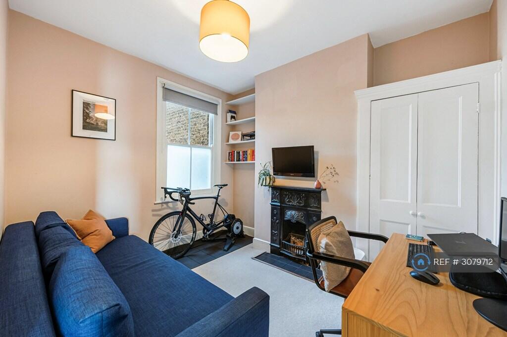 Apartment in London - View 5