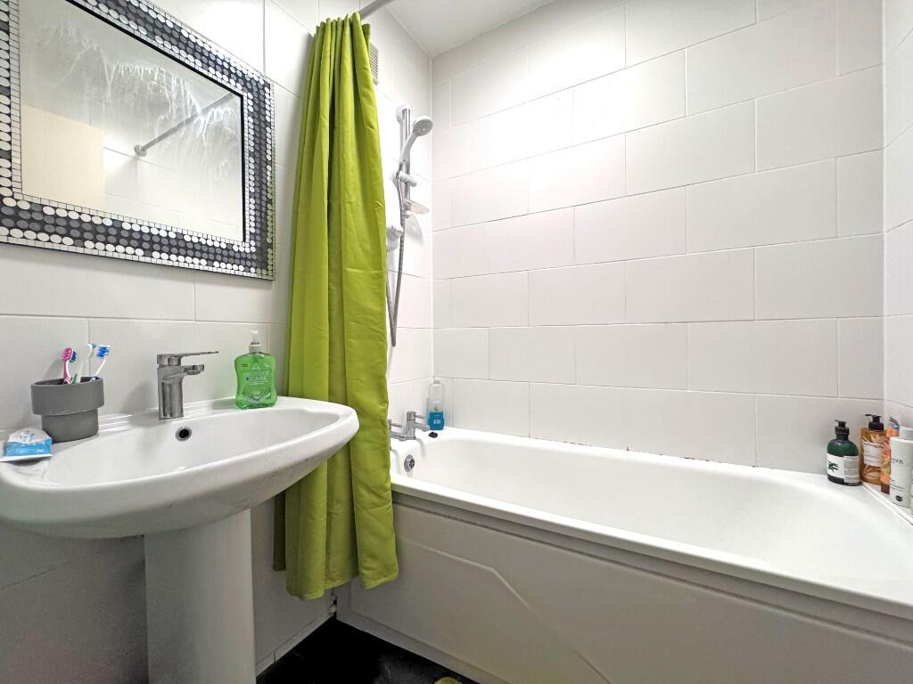 Greenacres, Preston Park Avenue, BN1 – další