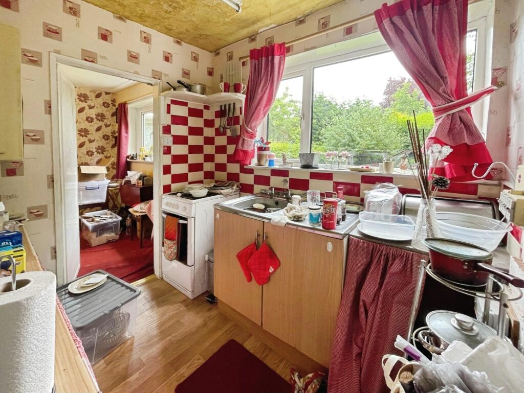 House in Bradford, West Yorkshire - View 5