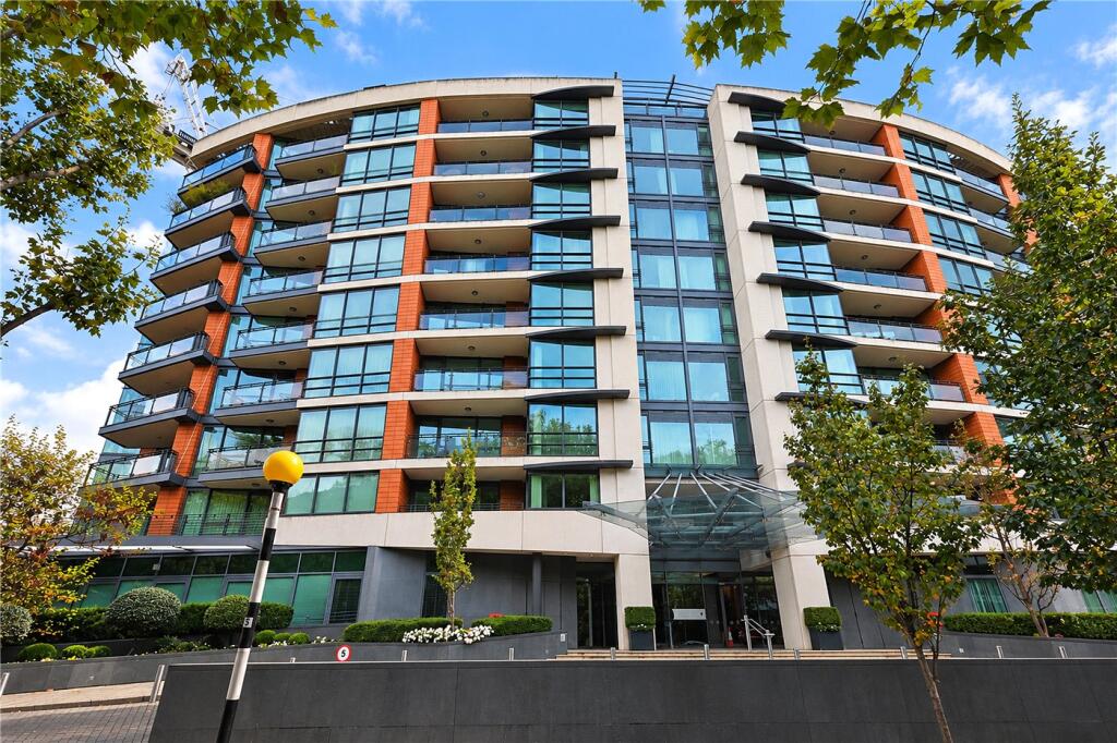 Apartment in London - More