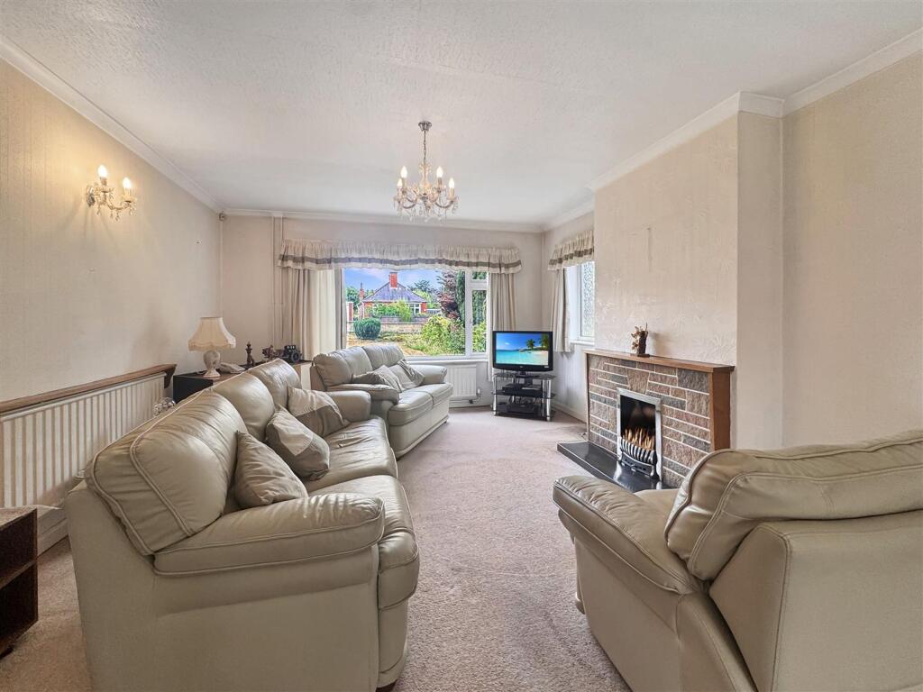 Station Road, Broughton Astley. photo 3