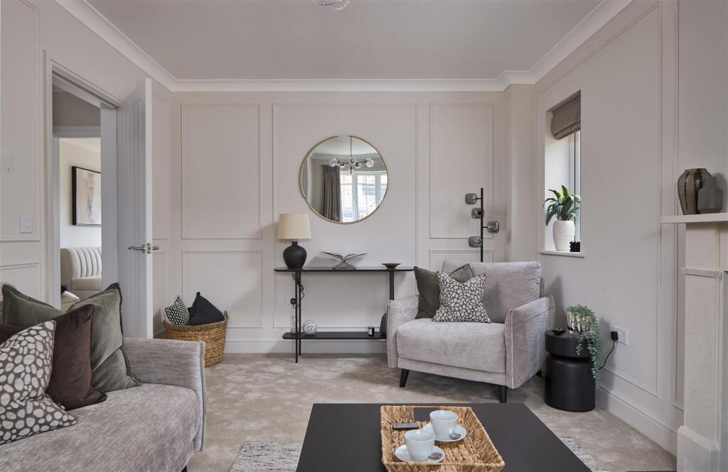 32 Canon Road, Arundel photo 5