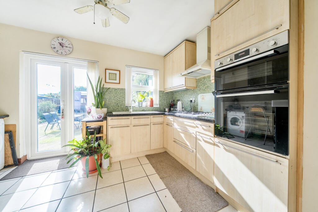 House in London - View 5