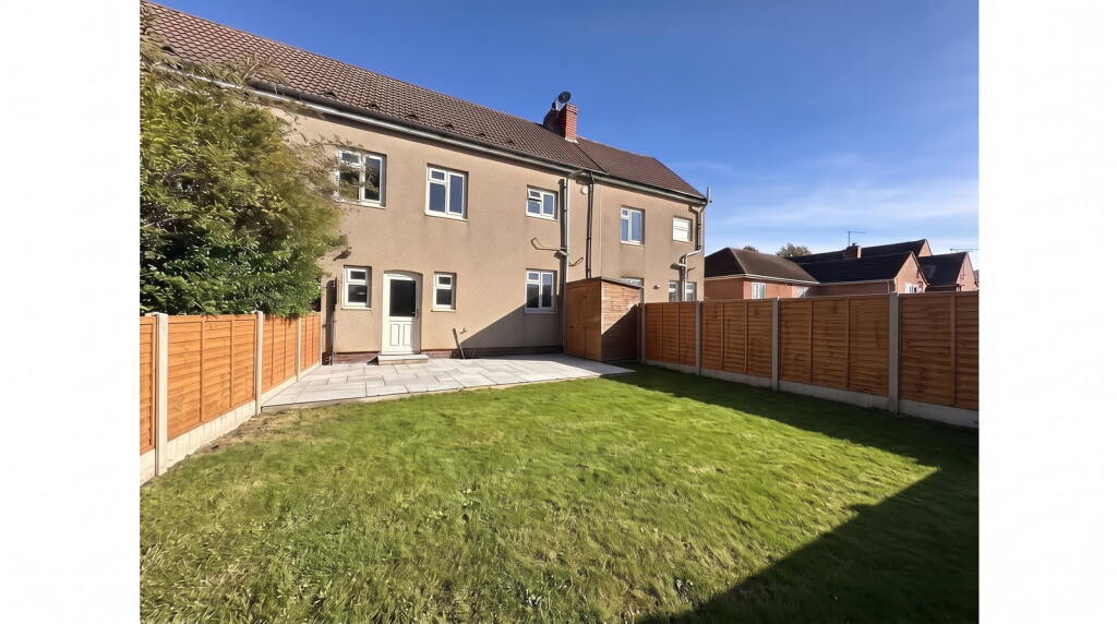 House in Swadlincote, Lower Midway, Midway - View 4