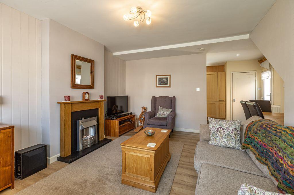 81 Abbotseat, Kelso, TD5 7LT photo 4