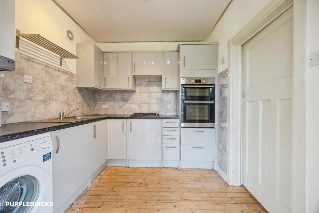 Apartment in Edinburgh - More