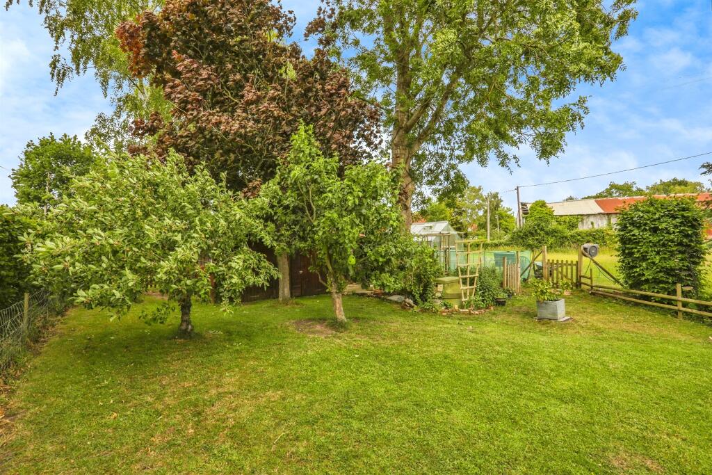 Stradbroke Road, Brundish, Woodbridge photo 2