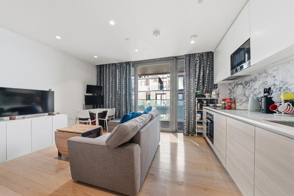 Main image of property: The Lighterman, 1 Pilot Walk, Lower Riverside, Greenwich Peninsula, SE10