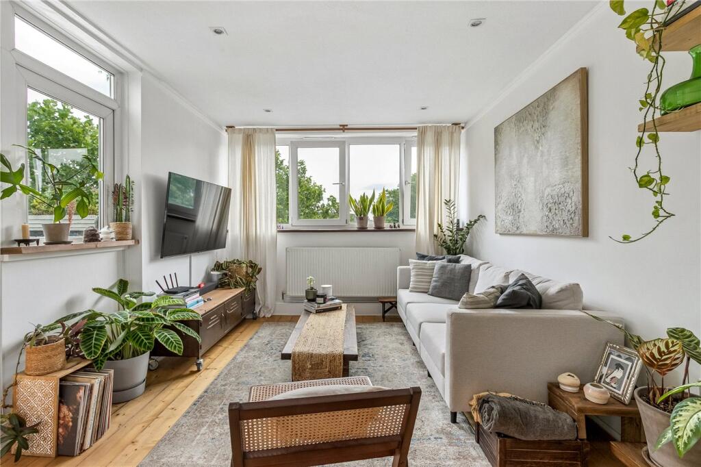 Hedingham Close, London, N1 - View 3
