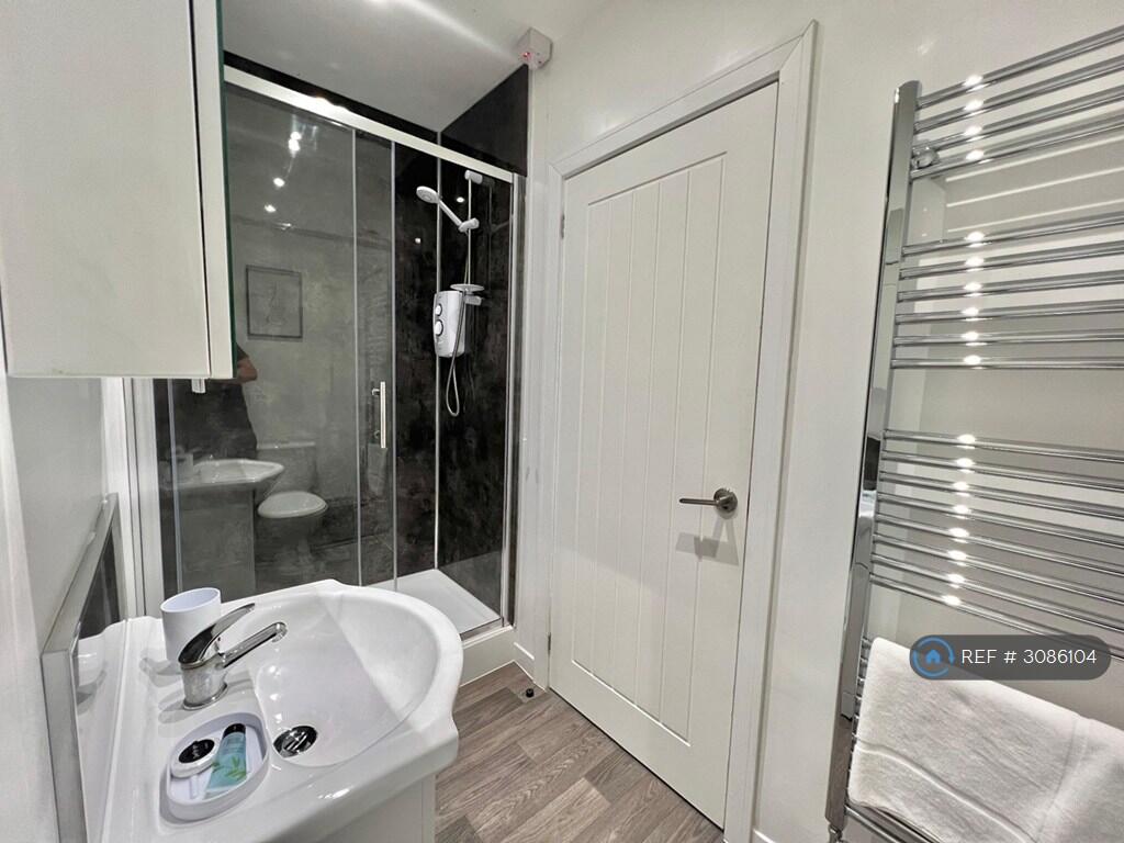 Apartment in Worcester, Bull Ring, St John's - View 4