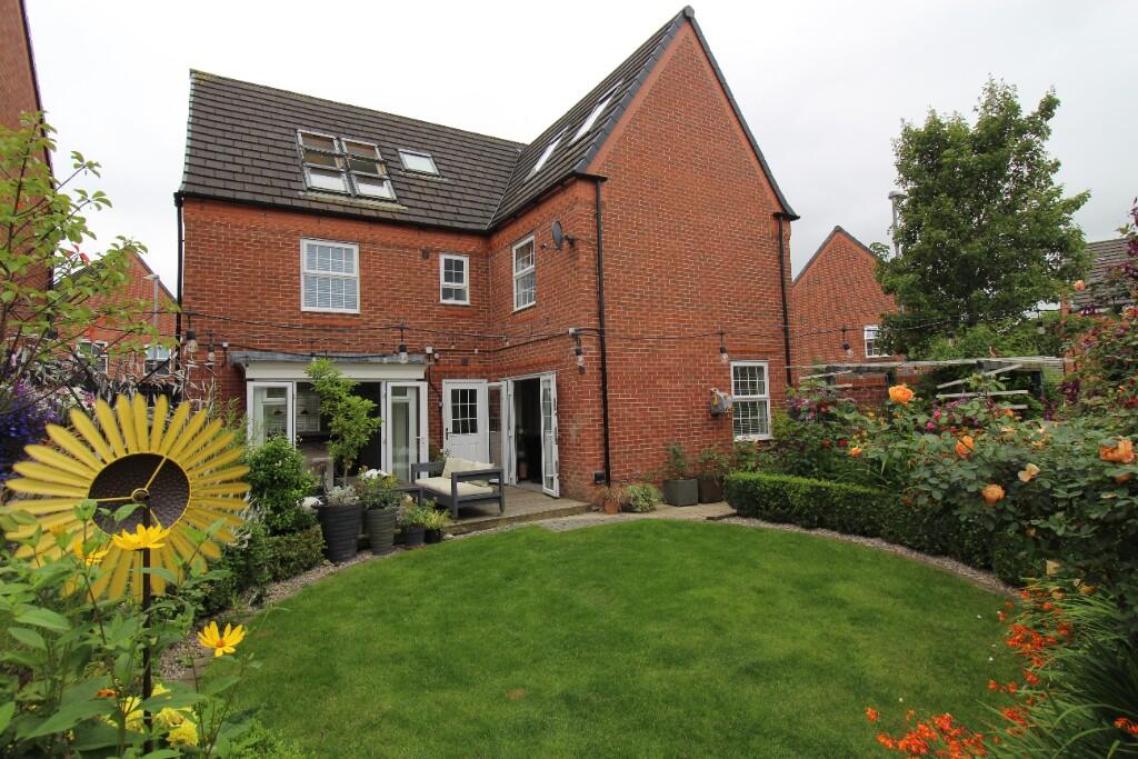 Main image of property: Whiteleaf Place, Leyland, Lancashire, PR25