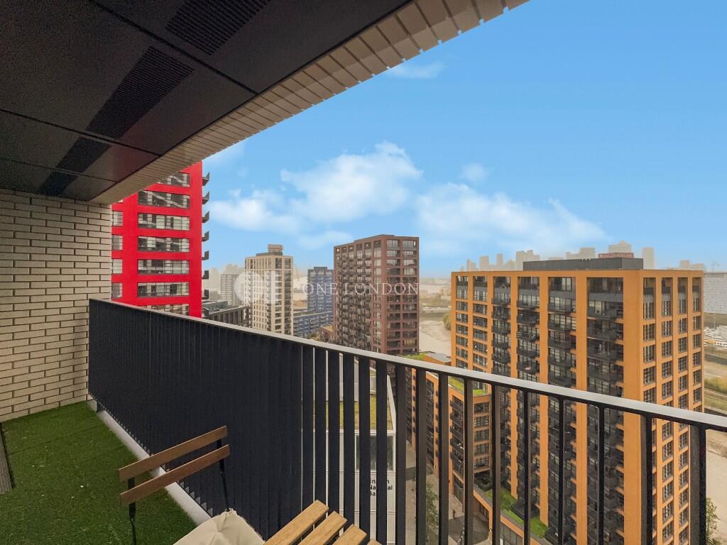 Main image of property: Corson House, City Island Way, London, E14