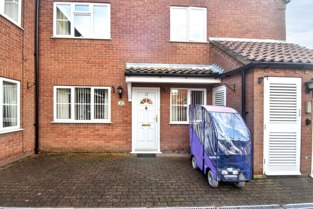 Main image of property: Sutton Court, Skegness, PE25
