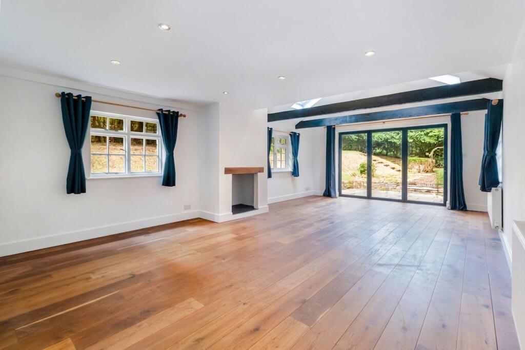 House in Tonbridge - View 3
