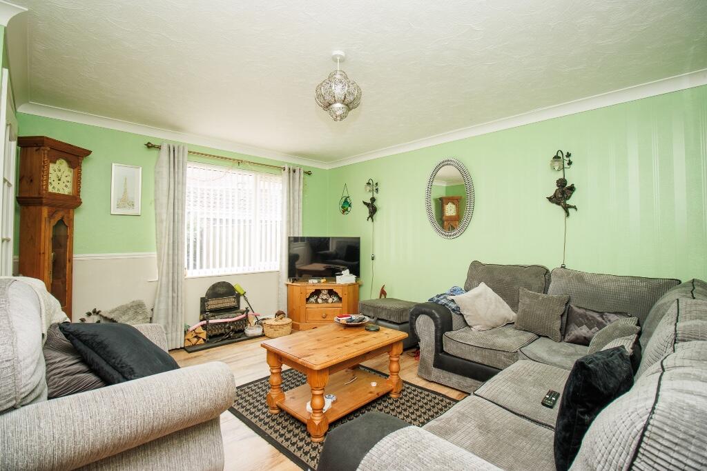Sycamore Avenue, Filey YO14 9NU photo 3