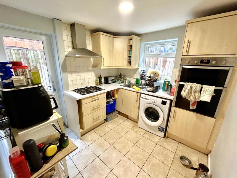 House in Guildford, Charlotteville - View 4