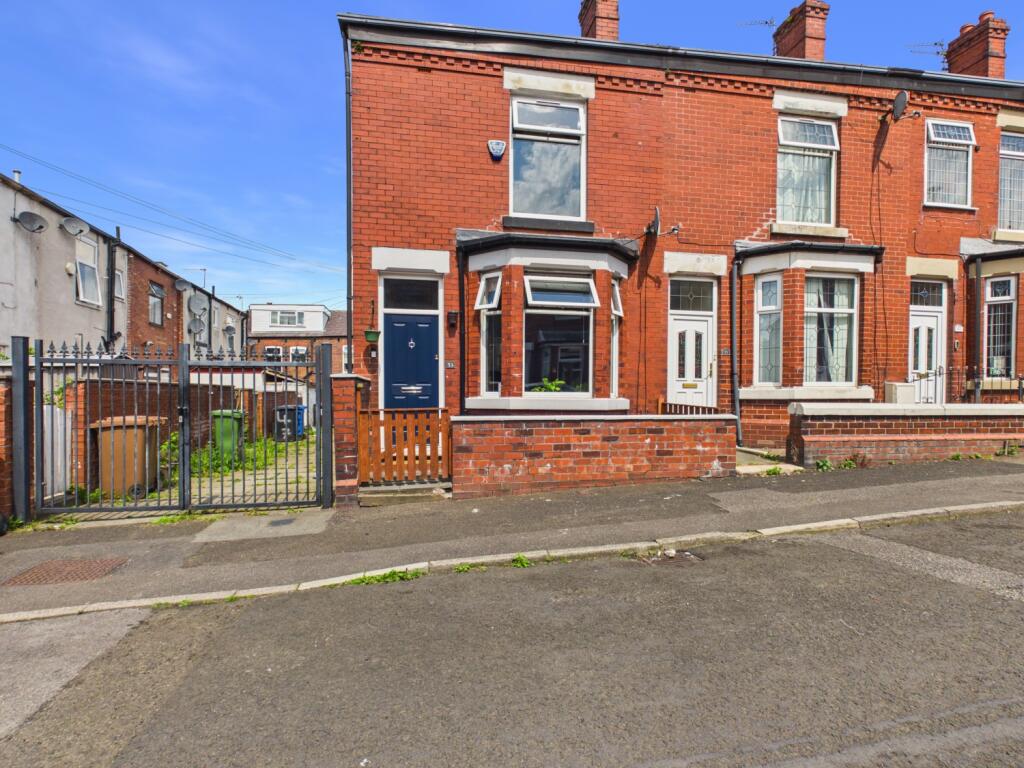 Main image of property: Green Street, Hyde, SK14 1QX
