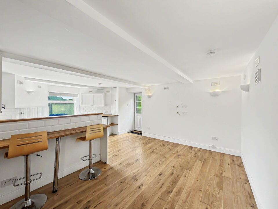 Apartment in Oban, Town Centre - View 5