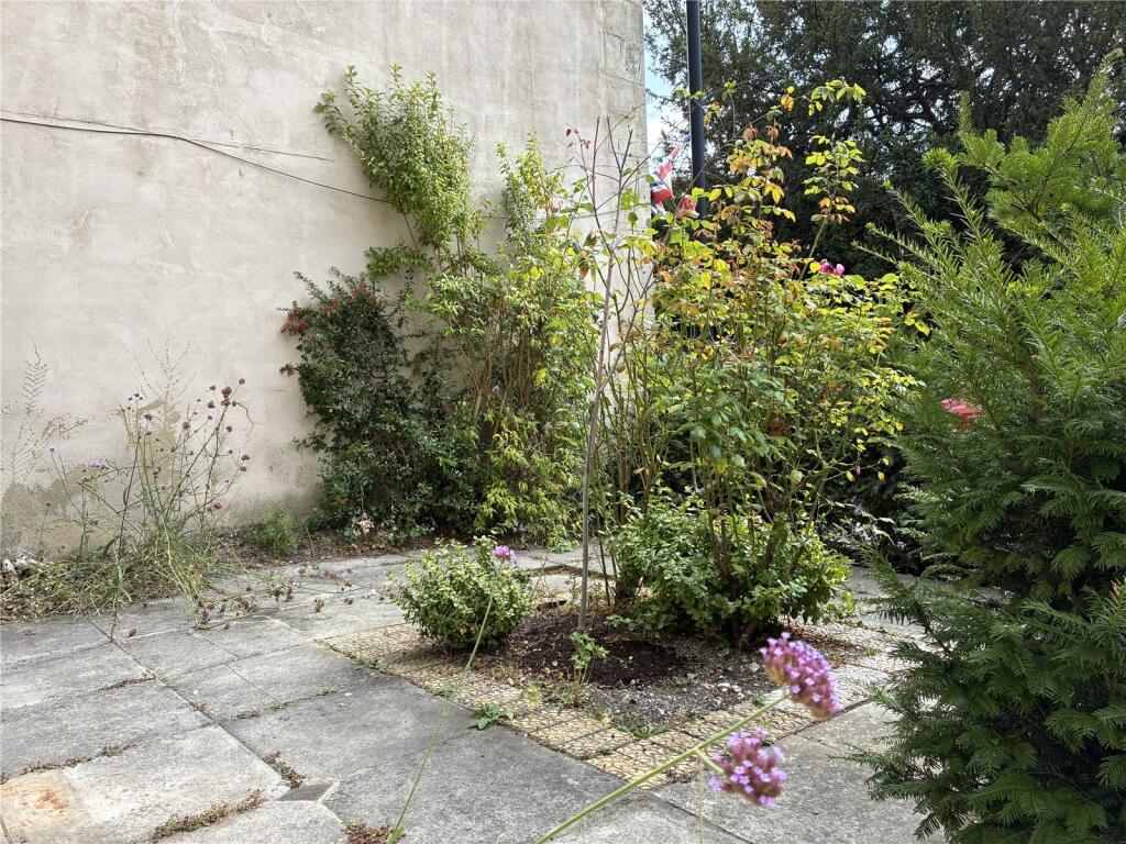 Property photo 8