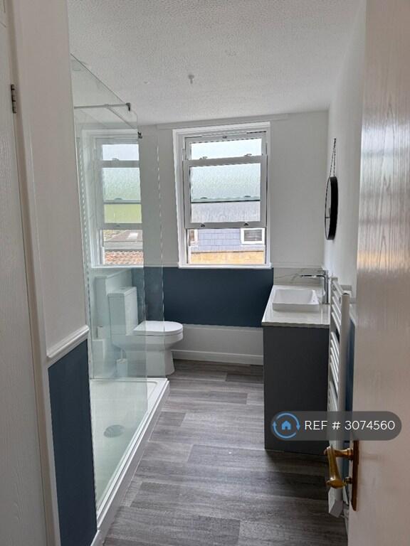 Apartment in Bath - More