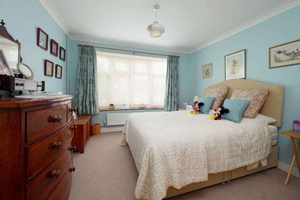 House in Canterbury, Bossingham - More
