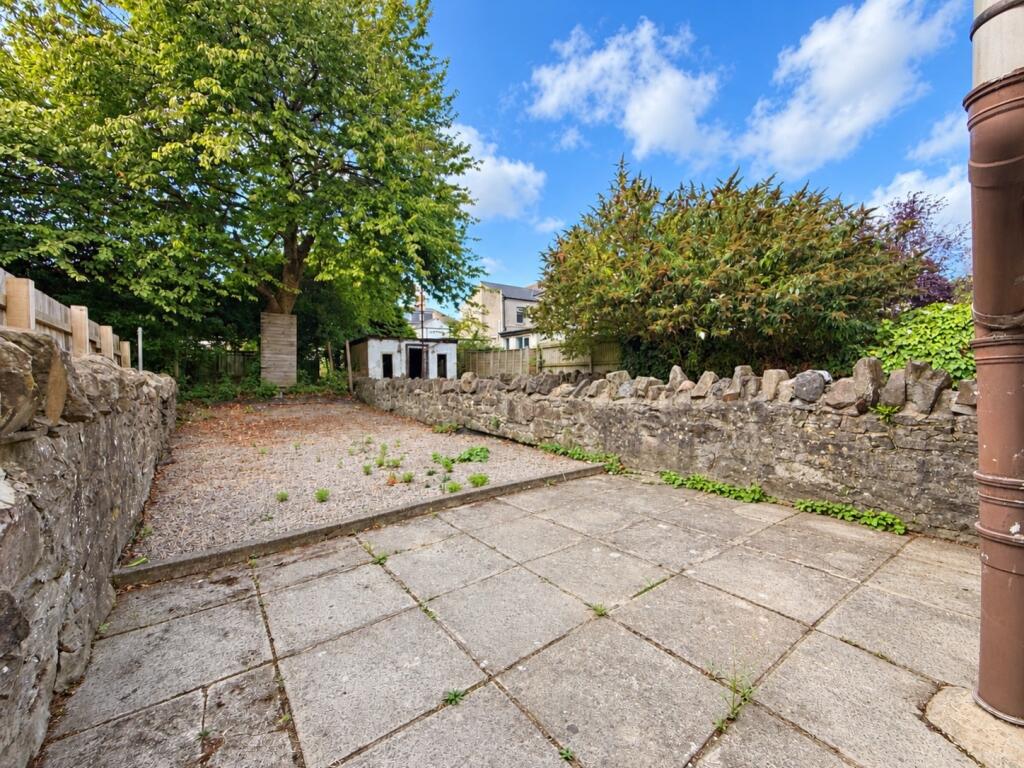 House in Cardiff, Cathays - More