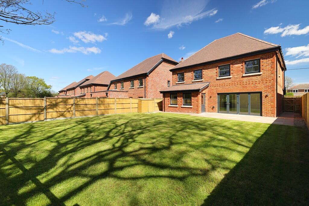 Ridgley Road,
Ridgley,
Chiddingfold,
GU8 4QW photo 4