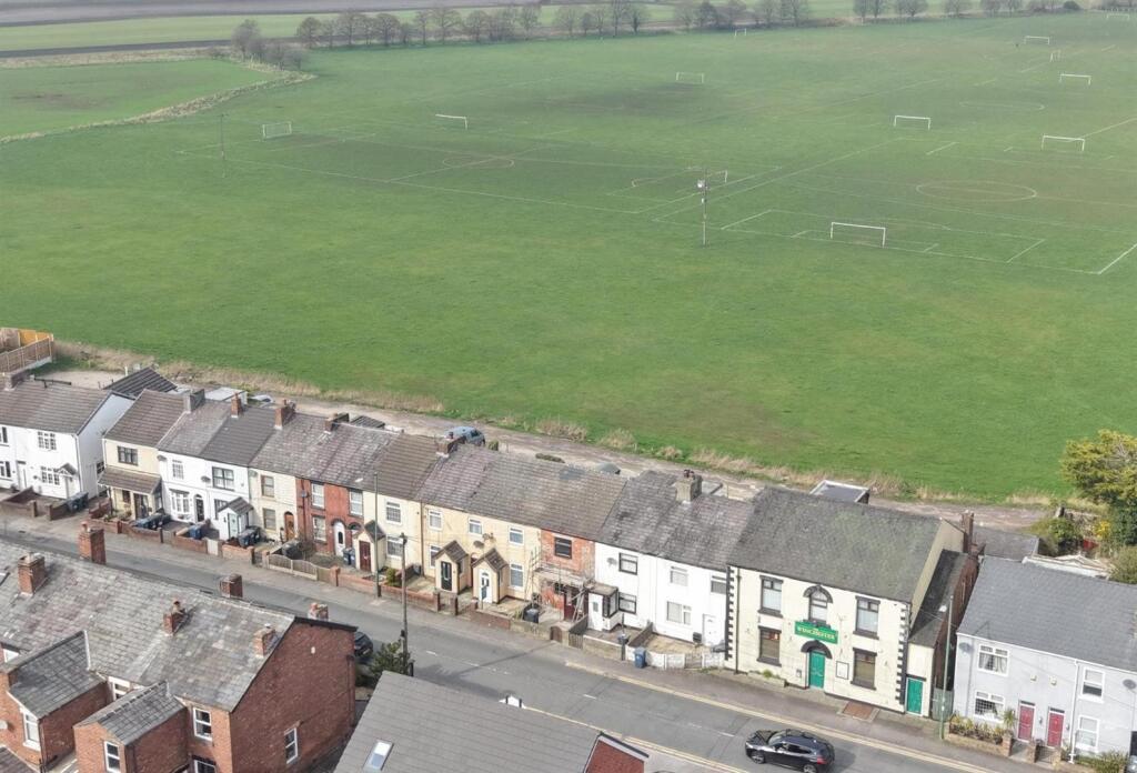 Liverpool Road, Skelmersdale - View 2
