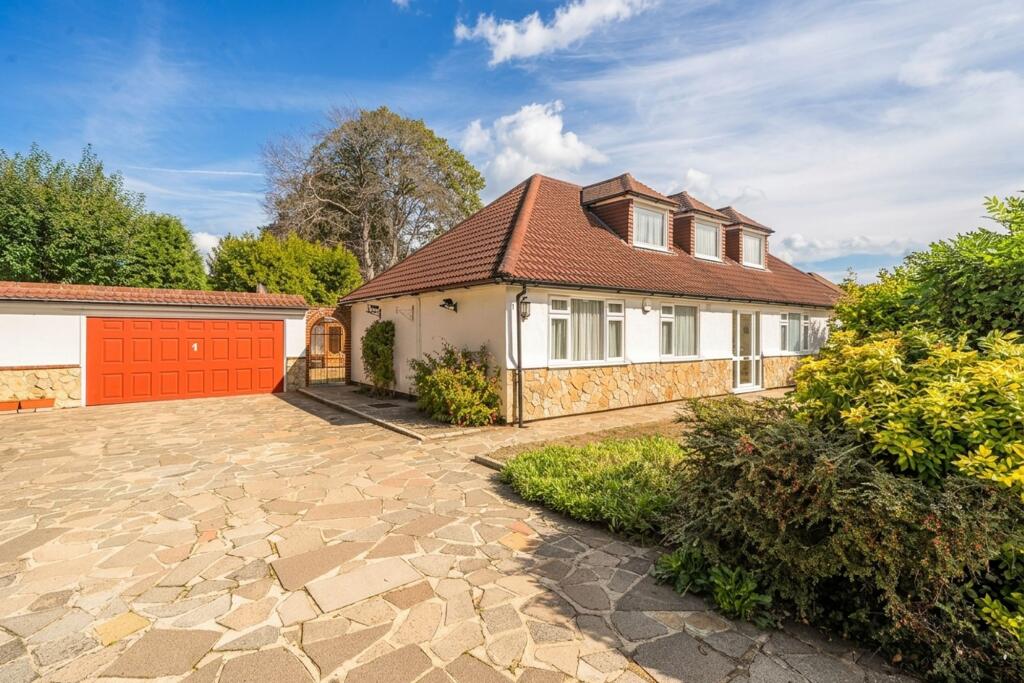 Main image of property: Eglise Road, Warlingham, CR6