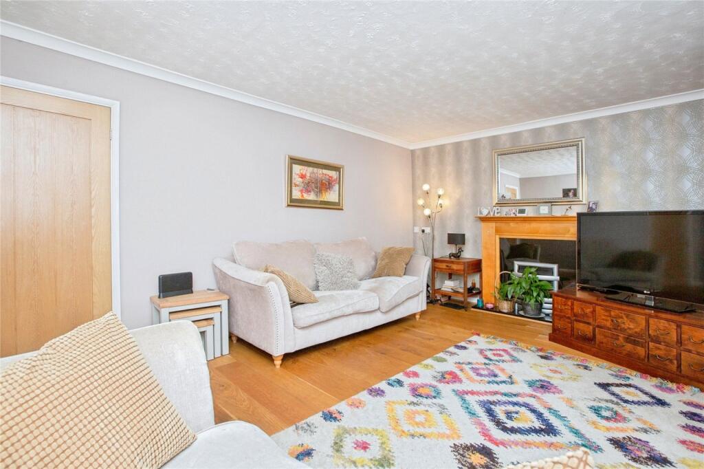 Gurney Crescent, LEICESTER, Leicestershire, LE19 photo 2