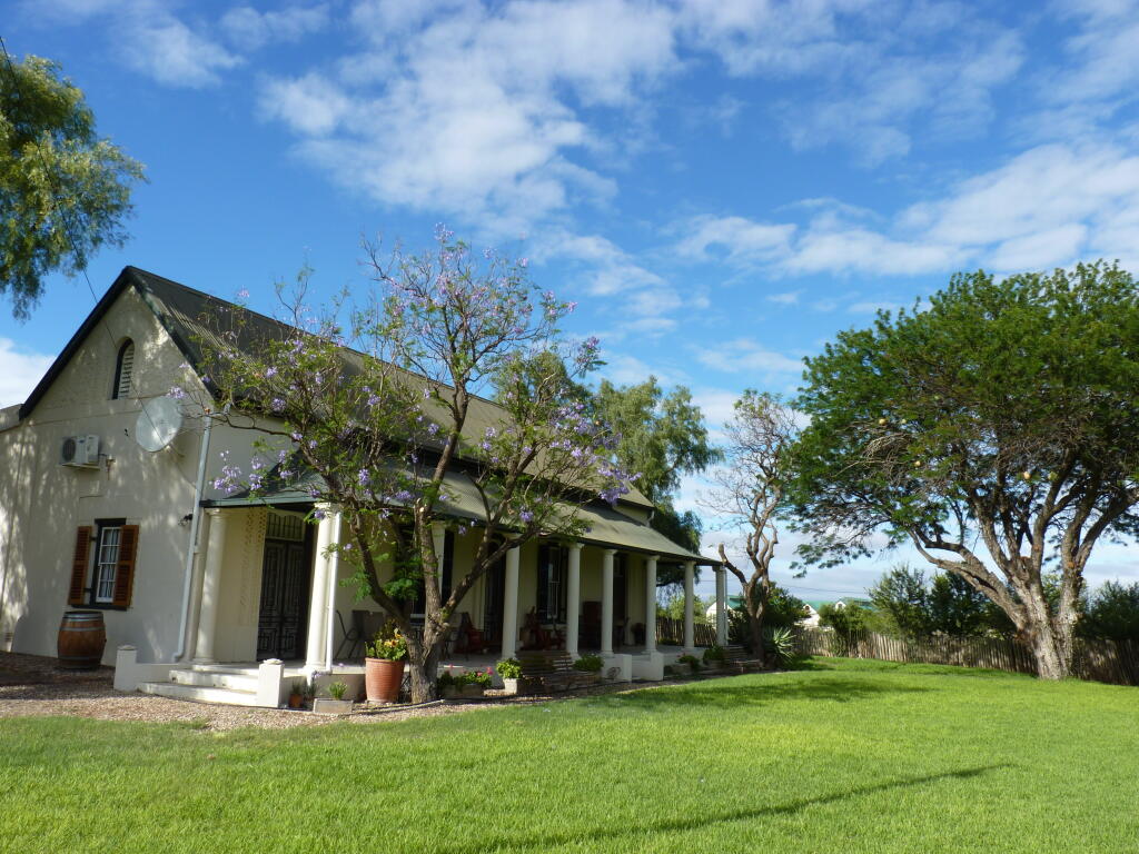 Main image of property: Eastern Cape, Graaff-Reinet