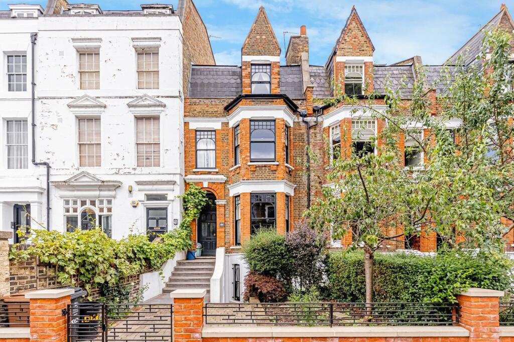 Main image of property: Albion Road, Stoke Newington, N16