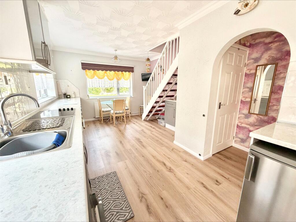 House in Swindon, Wroughton - View 5