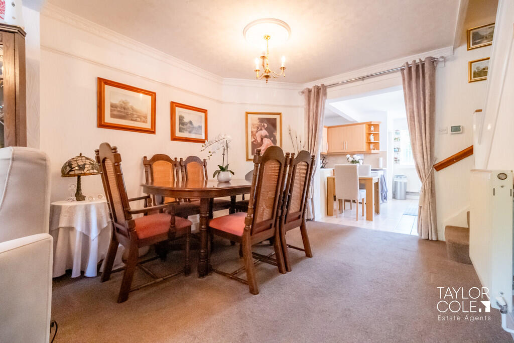 Watling Street, Mile Oak photo 5