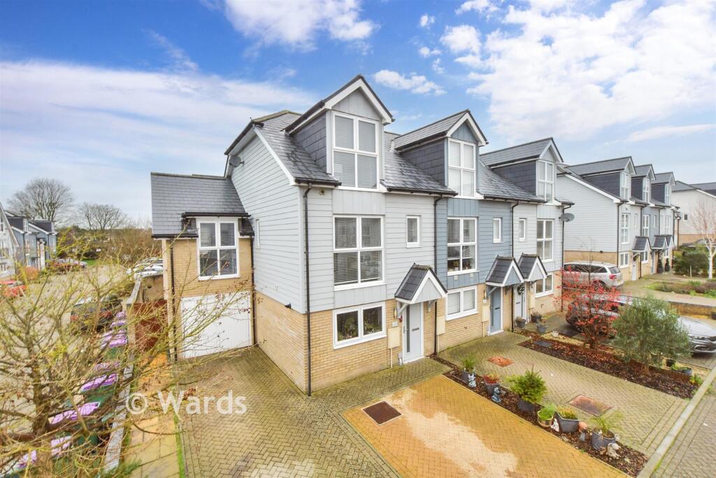 House in Folkestone and Hythe, Park Farm, Folkestone - View 2