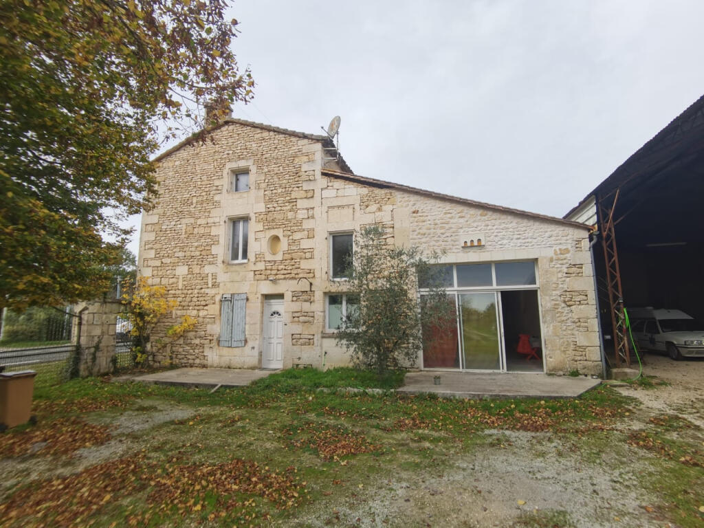 Main image of property: Poitou-Charentes, Charente, Vindelle