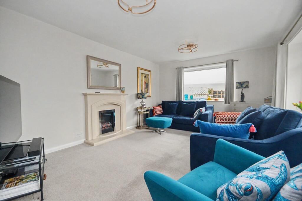 House in Corfe Mullen - More