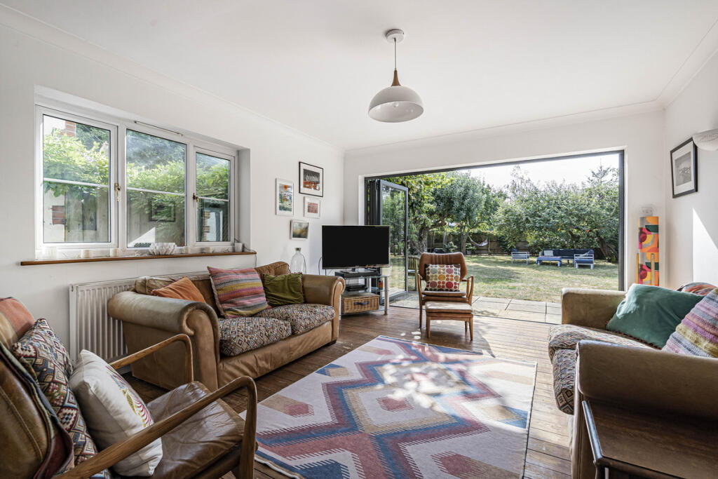 House in Cherwell, Launton - More