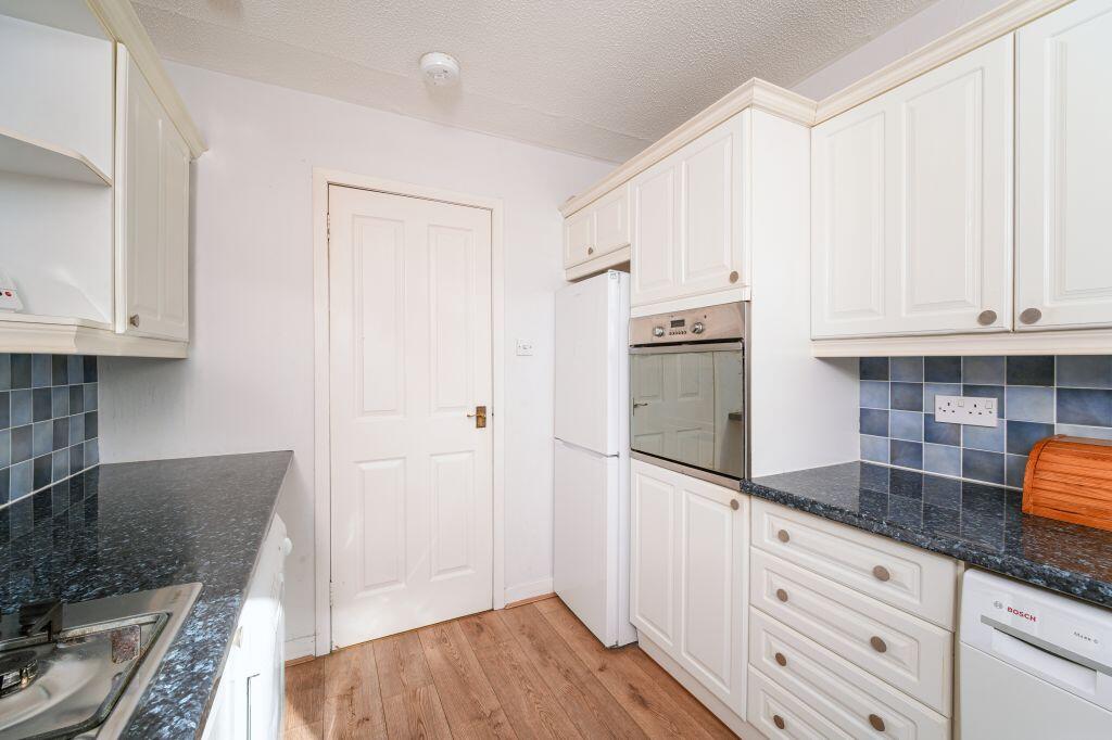 Apartment in Edinburgh, East Craigs - More