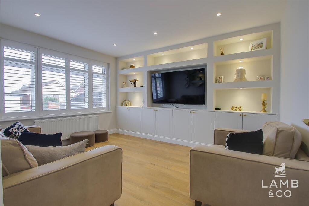 Main image of property: Ipswich Road, Holland-On-Sea