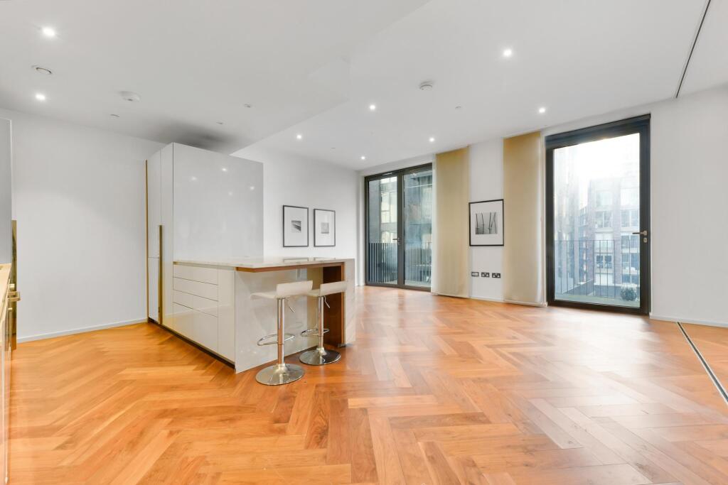 3-bed flat on Ambassador Building, Embassy Gardens, £1,375,000
