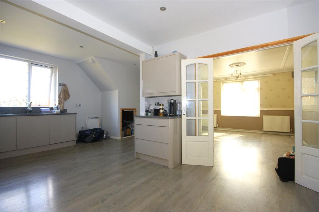 House in Havant, Hampshire - View 5