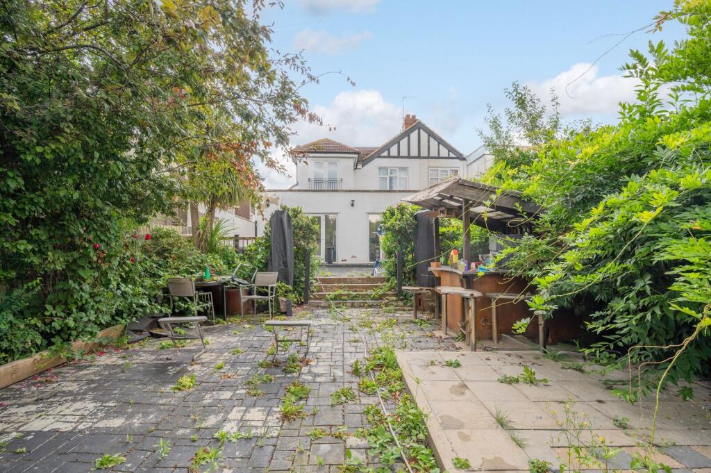 House in London - More