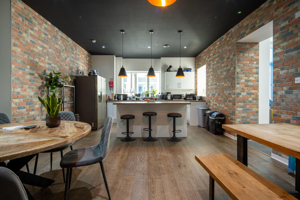 Photo 46