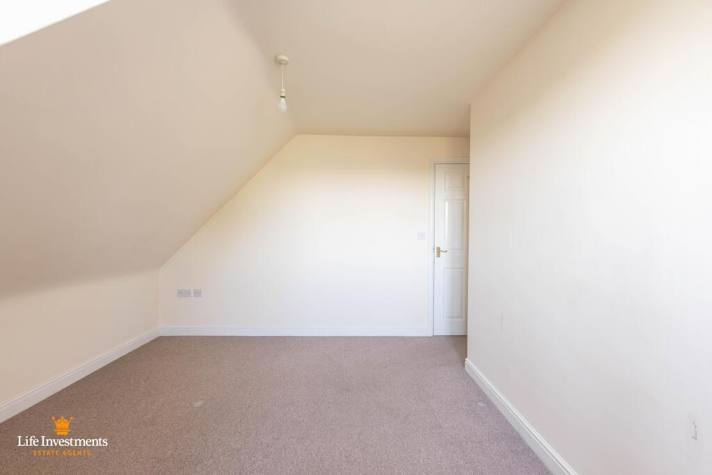 Apartment in Warwick, Whitnash - More