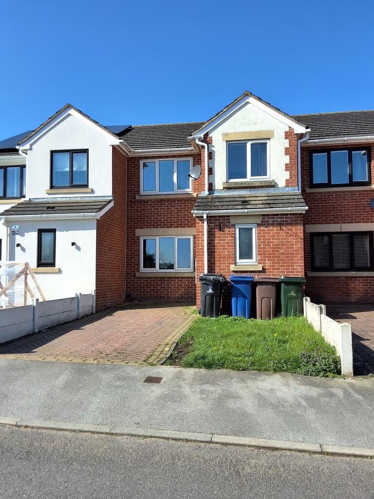 Main image of property: Lowfield Farm Close, Lowfield Road