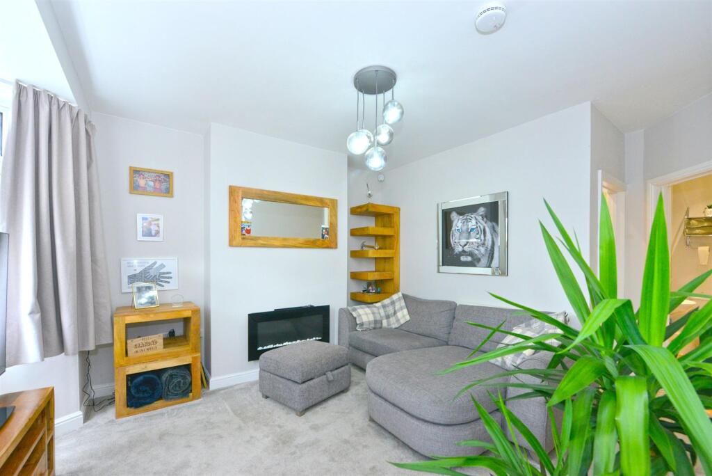 Windermere Road, Sundorne ,Shrewsbury photo 4