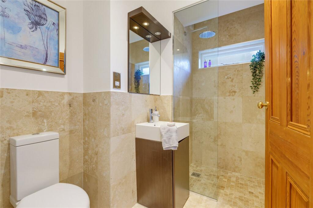 Apartment in London - More