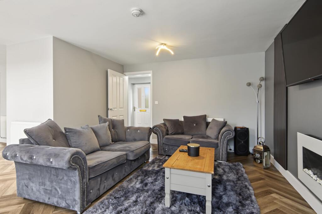 Watitune Avenue, Nuneaton, CV10 photo 3